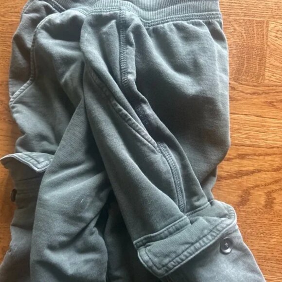 aerie sunwashed cargo sweatpants olive green s jogger soft pockets army aeo - Picture 4 of 6